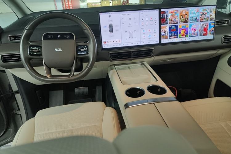 Used Li Auto MEGA 2024 Ultra Model
