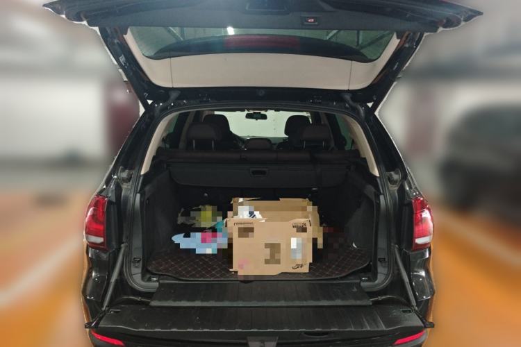 Used BMW X5 2015 xDrive28i
