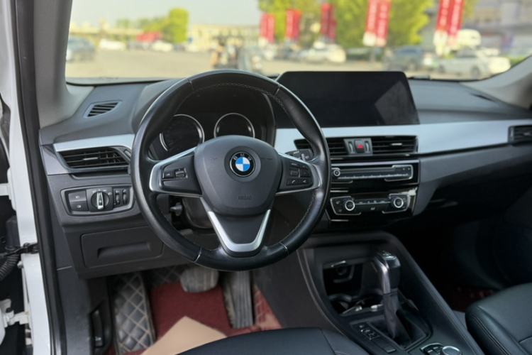 Used BMW X1 2018 sDrive18Li Fashion Model Interior 4