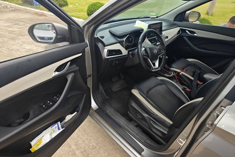 Used Baojun 360 2019 1.5L CVT Luxury Model China VI Emission Standard