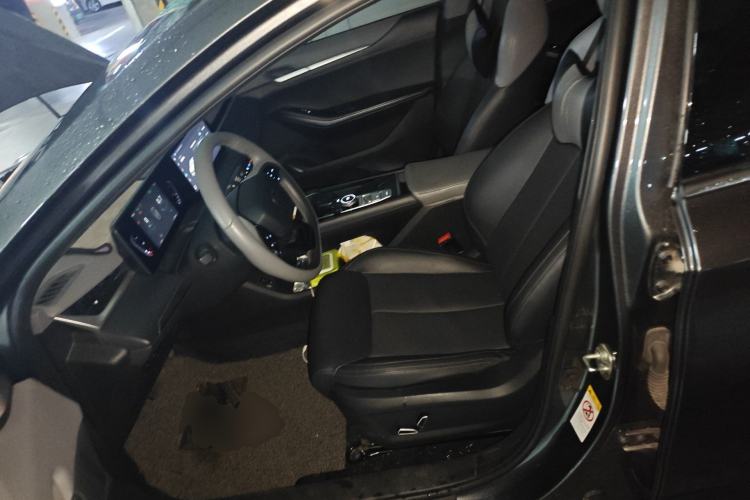 Used CHANGAN Ruicheng PLUS 2023 1.5T DCT Prestige Edition
