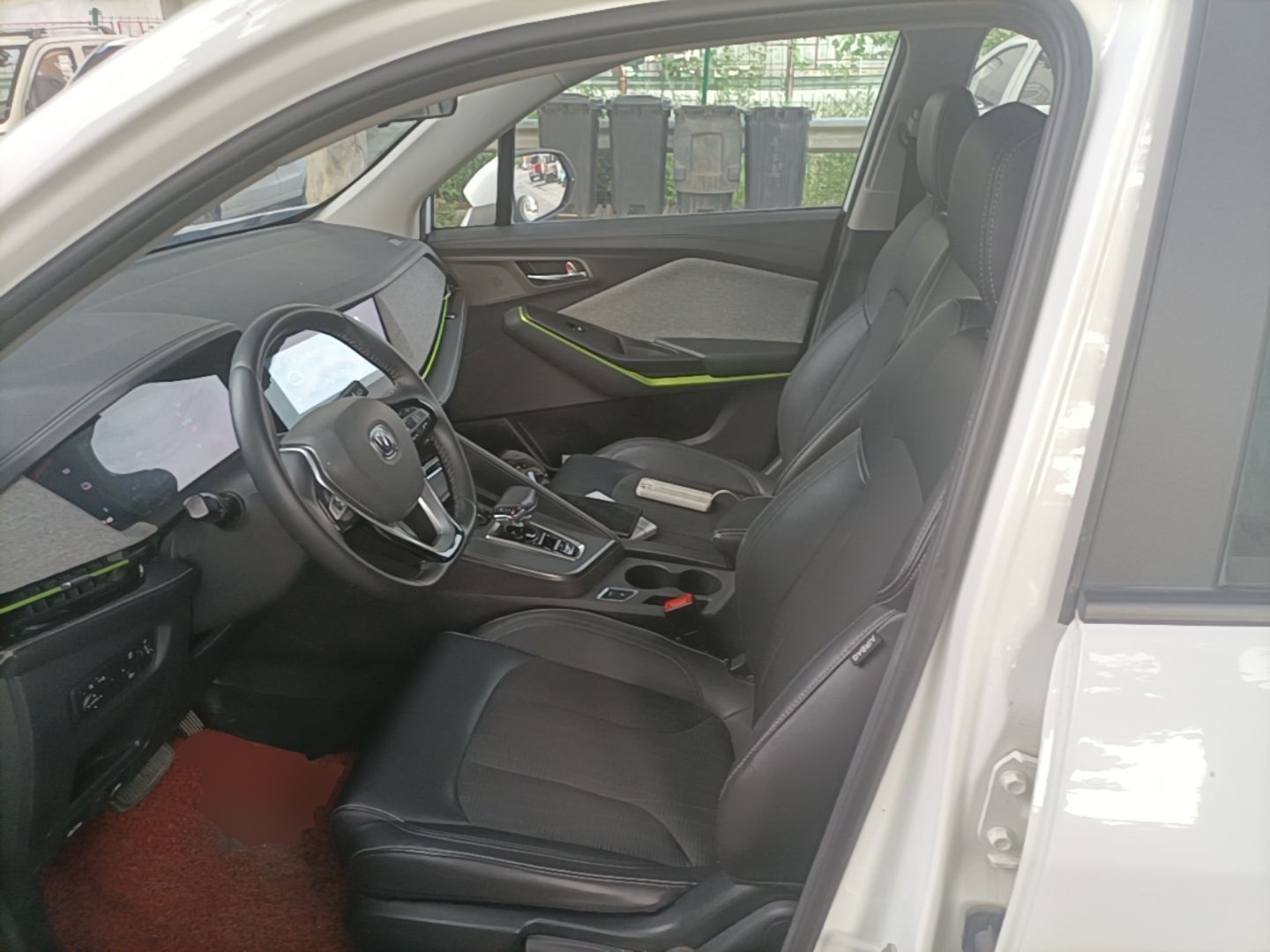 Vordere Reihe im Auto