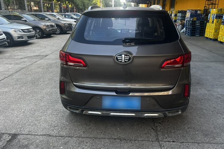 Used Bestune X40 2018 Internet Celebrity Edition 1.6L Automatic Luxury Version
