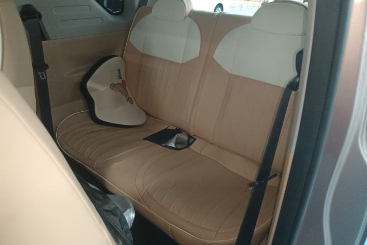 Used Geely Galaxy Panda 2024 Panda Mini 200km Endurance Bear Left Rear Seat