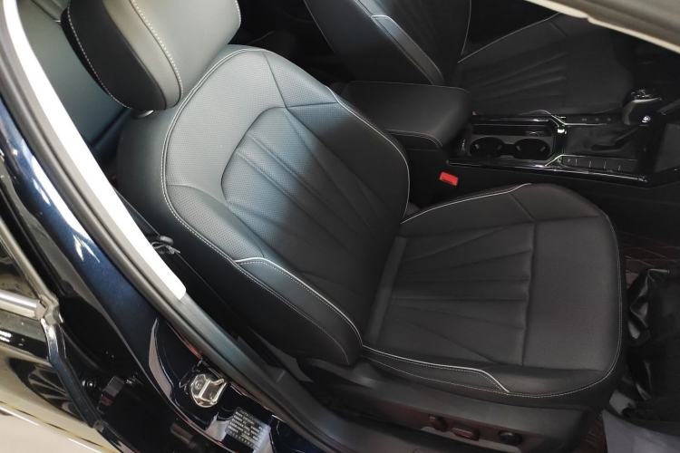 Used Volkswagen Passat 2024 380TSI Starry Elite Edition Right Front Seat