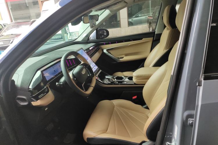 Used Geely Auto FX11 2023 2.0TD DCT Prestige Edition
