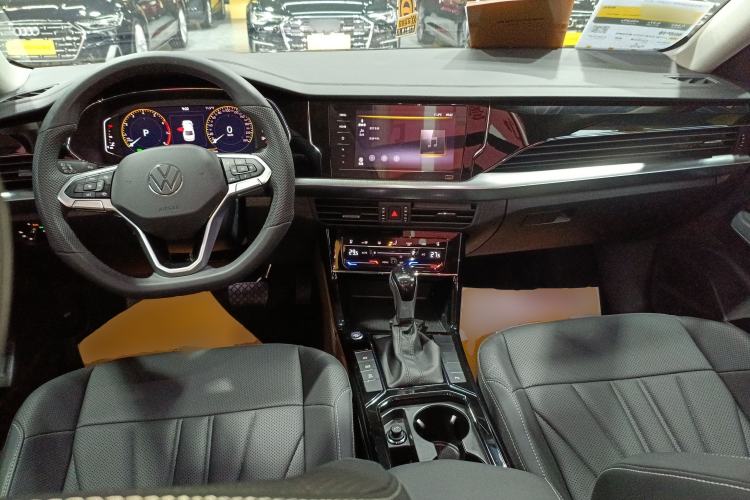 Used Volkswagen Passat 2025 Outstanding Model 380TSI Starry Dragon Edition
