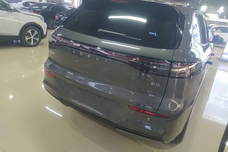 Used Geely Galaxy E5 2026 Model 610km Long-Distance Edition