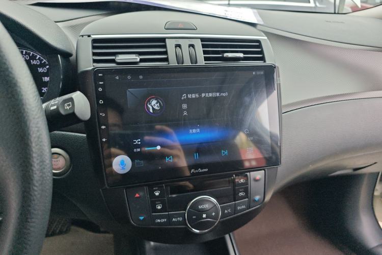 Used Nissan Tiida 2014 1.6L CVT Smart Model Audio And AC Panel