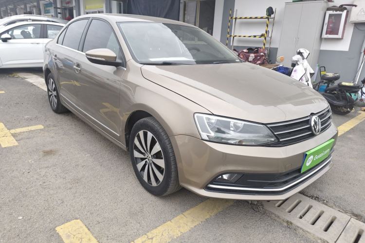 Used Volkswagen Sagitar 2017 1.6L Automatic Comfort Model Front Right 45 Deg