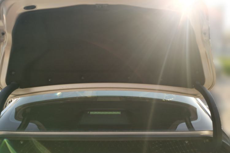 Used Toyota Camry 2018 2.0G Luxury Edition Trunk