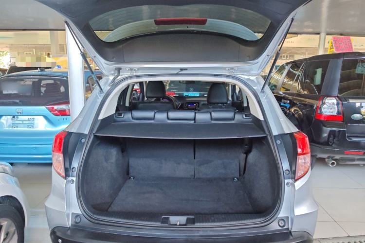 Used Honda Vezel 2015 1.8L CVT 2WD Elite Model
