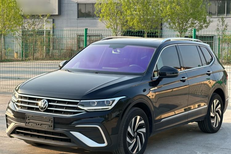 Used Volkswagen Tiguan L 2023 280TSI Automatic Two-Wheel Drive Trendy Innovation Limited Edition