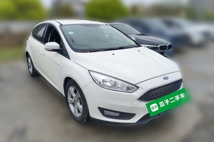 Used Ford Focus 2015 Hatchback 1.6L Automatic Comfort Model Front Right 45 Deg
