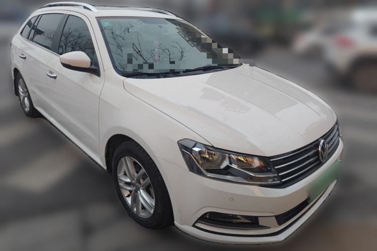 Used Volkswagen Gran Lavida 2015 1.6L Manual Comfort Edition