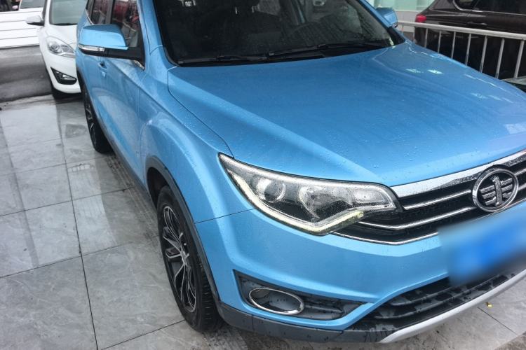 Used FAW Senya R7 2016 1.6L Manual Smart Version
