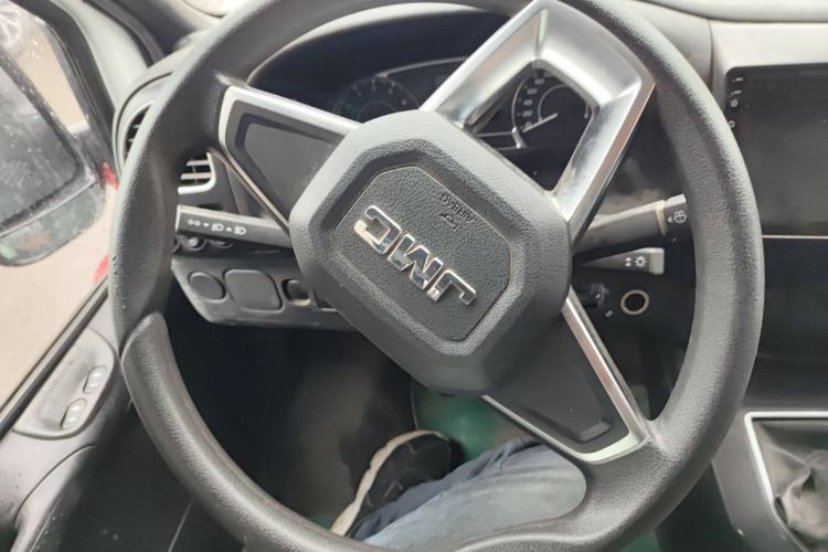 Used JMC Transit 2021 2.8T Space King Standard Version Long Wheelbase Mid-Height Roof Rear Single Tire – Step 6-Seater Diesel China VI Emission Standard JX493
