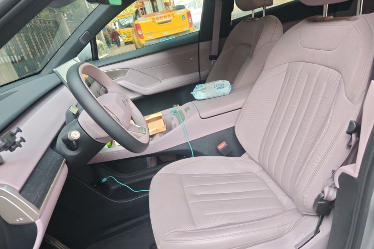 Used ONVO L60 2024 60 kWh Rear-Drive Version