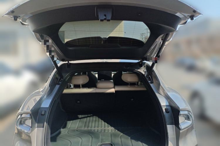 Used Xiaomi Auto YU7 2025 Ultra-Long Range Rear-Wheel Drive Version
