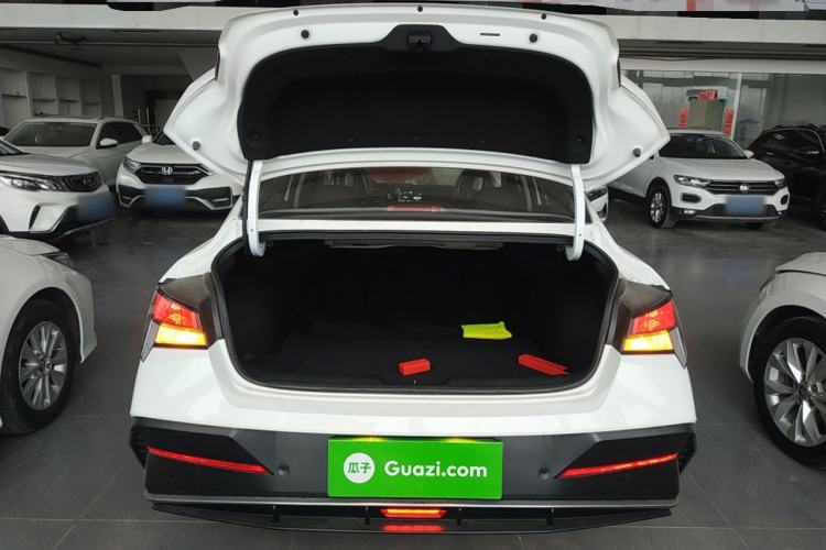 Used Hyundai Elantra 2023 1.5L CVT GLX Elite Edition
