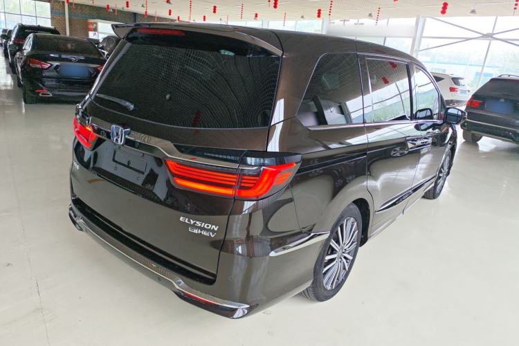 Used Honda Elysion 2022 2.0L eHEV Luxury First Edition
