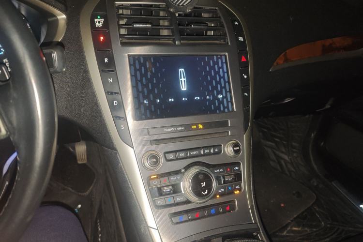 Used Lincoln MKZ 2017 2.0T Luxury Edition
