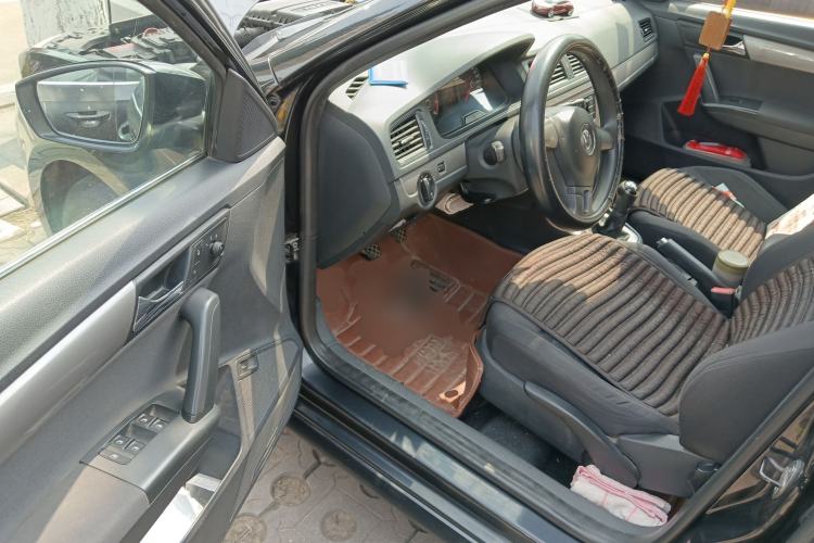 Used Volkswagen Lavida 2013 1.6L Manual Fashion Edition Driver Seat