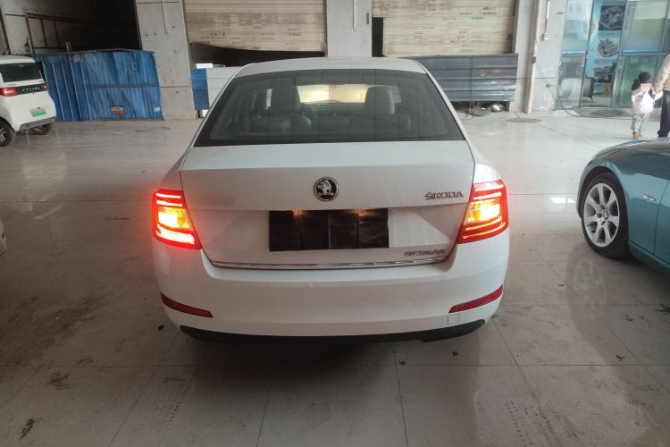 Used Skoda Octavia 2015 1.6L Automatic Yijun Edition