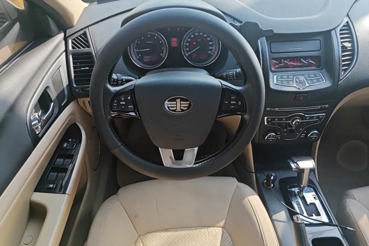 Used Bestune B50 2013 1.6L automatic luxury version Steering Wheel