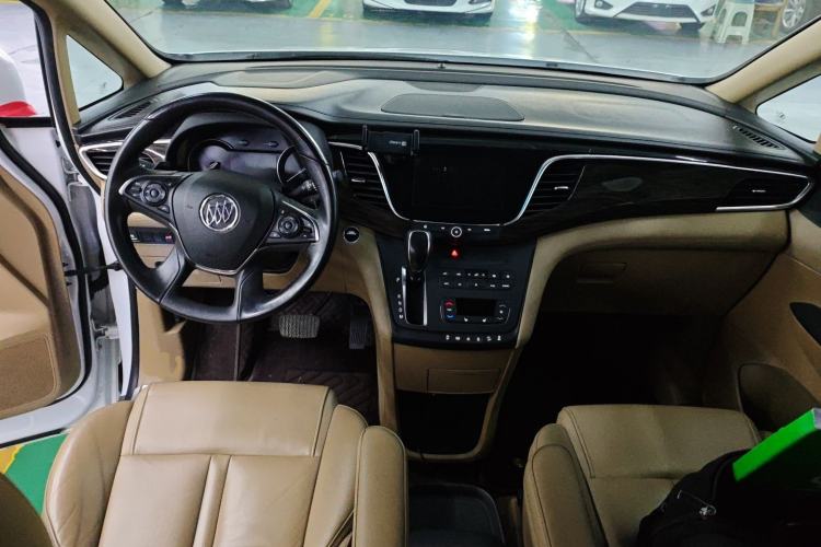 Used Buick GL8 2017 ES 28T Premium Version China V Standard
