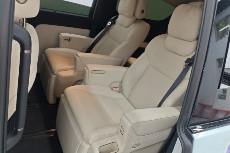 Used Li Auto MEGA 2025 Home Family Special Edition