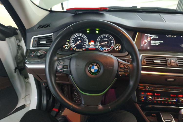 Used BMW 5 Series GT 2014 528i Luxury Edition