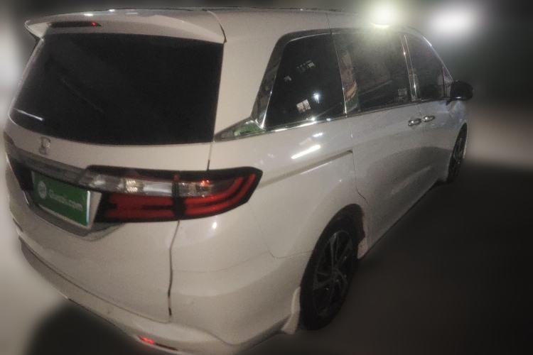 Used Honda Odyssey 2015 Updated Version 2.4L Smart Edition Rear Right 45 Deg