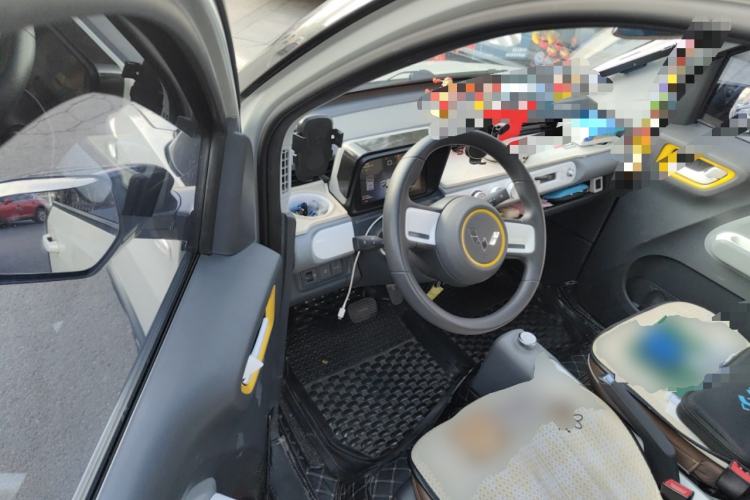 Used Wuling Hongguang MINIEV 2022 GAMEBOY 300km Enthusiast Model with Lithium Iron Phosphate Driver Seat