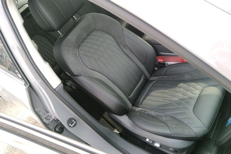 Used Hongqi HS5 2023 2.0T Four-Wheel Drive Flagship Pro Edition