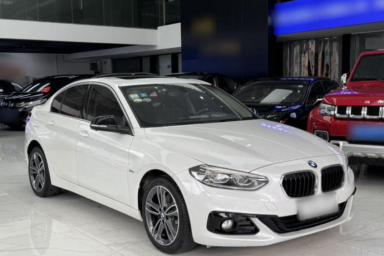 Used BMW 1 Series 2018 118i Sport Edition Exterior 6