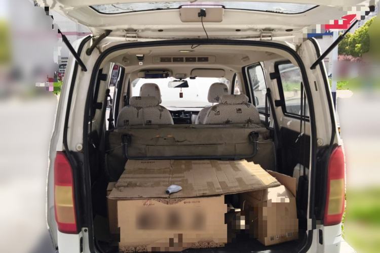 Used Wuling Rongguang V 2016 1.5L Standard Version
