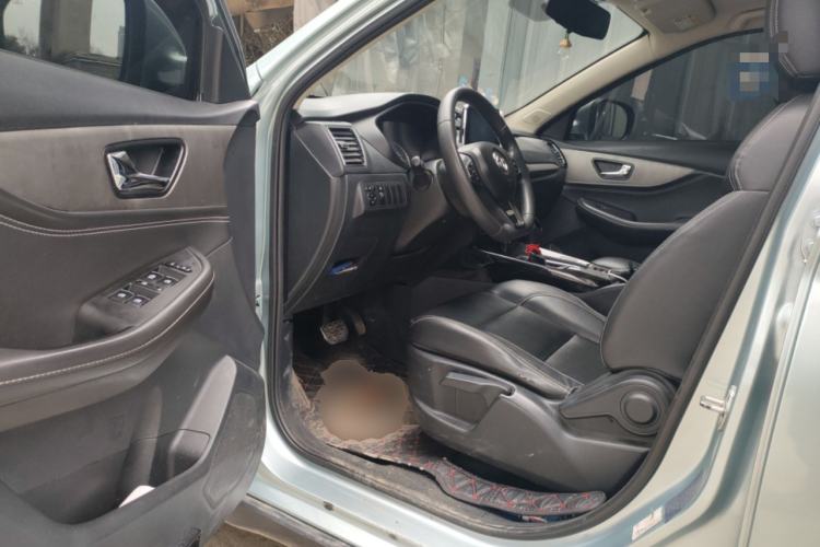 Used Dongfeng Fengon S560 2018 1.8L CVT Elite Model 7 Seats Driver Seat