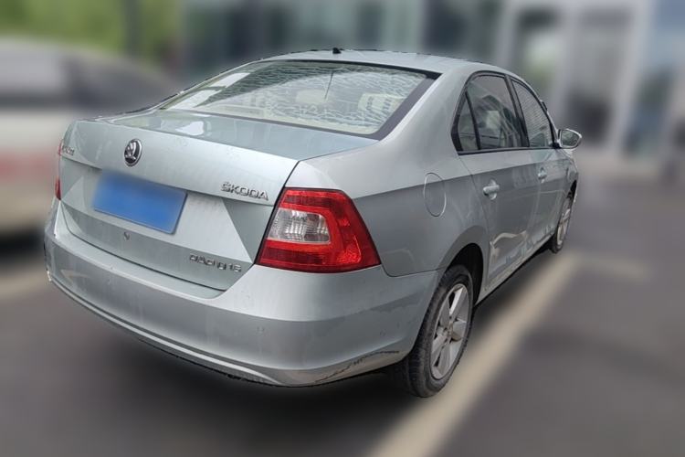 Used Skoda Rapid 2013 1.6L Manual Smart Selection Model
