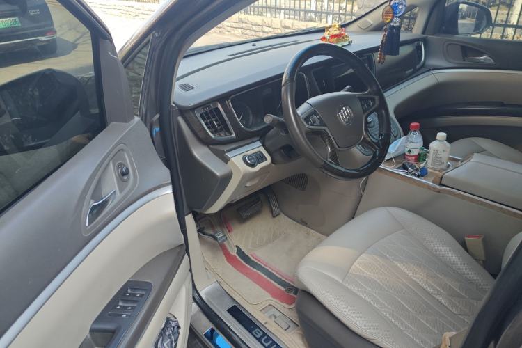 Used Buick GL8 2011 2.4L CT Luxury Business Comfort Edition