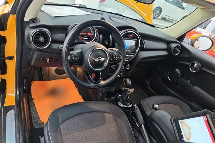 Used MINI 2016 1.2T ONE Pioneer Edition Center Console