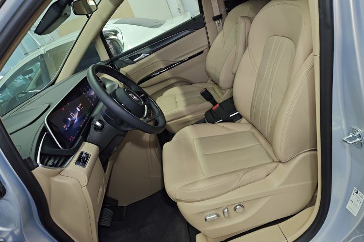 Used Buick GL8 New Energy 2025 Lu Shang Luxury Edition 7-Seater