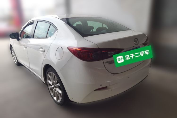 Used Mazda 3 Axela 2014 Sedan 2.0L Automatic Sport Model
