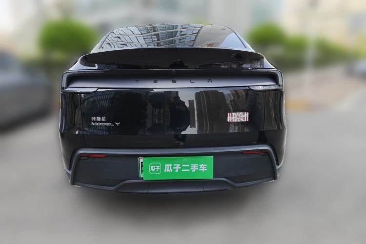 Used Tesla Model Y 2025 Rear-Wheel-Drive Version