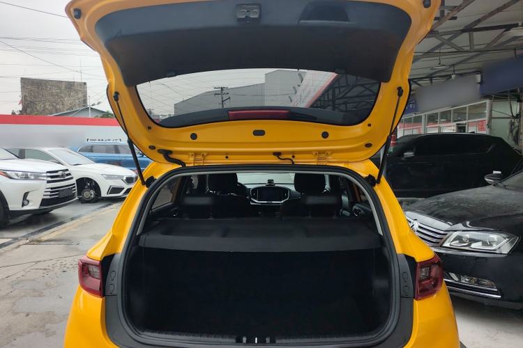 Used Kia kx1 Stonic 2021 1.4L CVT Sunroof Model