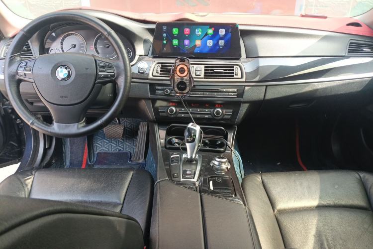 Used BMW 5 Series 2013 520Li Elegant Edition Center Console