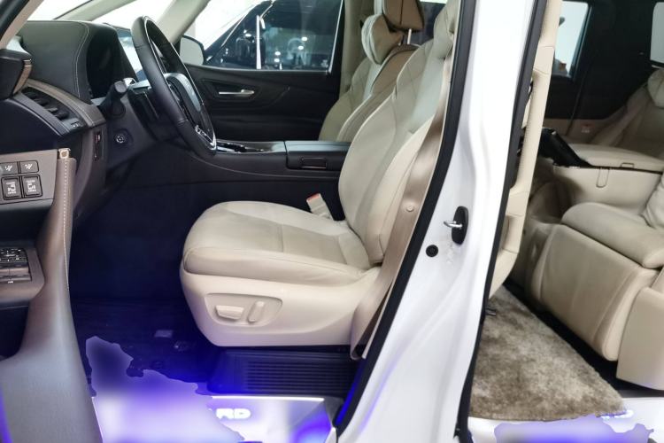 Used Toyota Alphard 2024 Dual-Engine 2.5L Deluxe Edition
