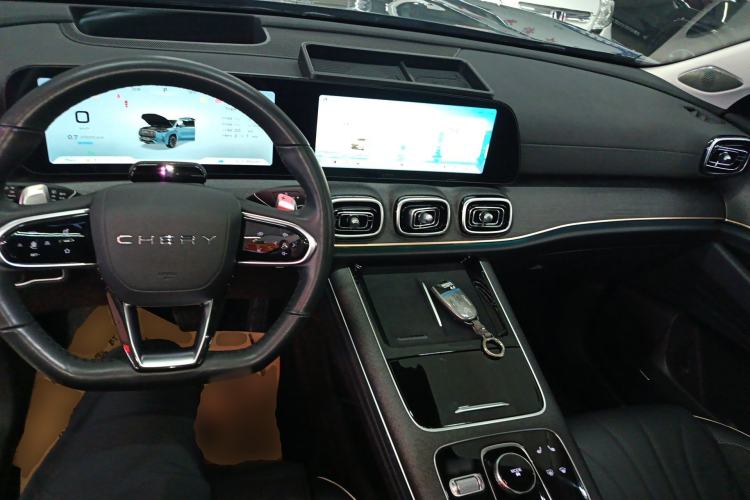 Used Chery Tiggo 9 2023 2.0T Dual-Clutch Two-Wheel Drive Prestige Version 5 Seats
