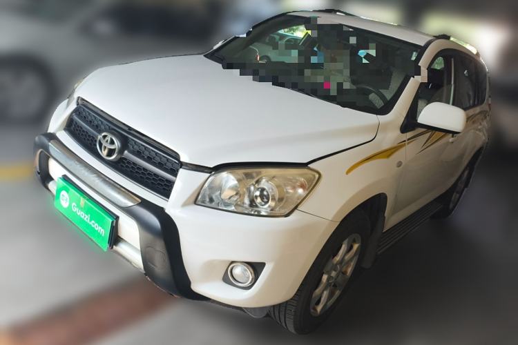 Used Toyota RAV4 2011 2.0L Manual Classic Edition