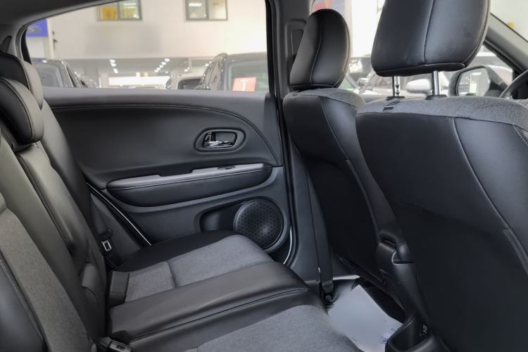 Used Honda XR-V 2019 220TURBO CVT Luxury Edition China V Emission Standard Interior 4